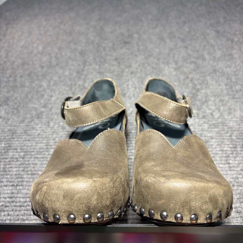 Dansko Neci Olive Green Leather Mary Jane Clog Heels Studded Size 38 - Picture 10 of 10